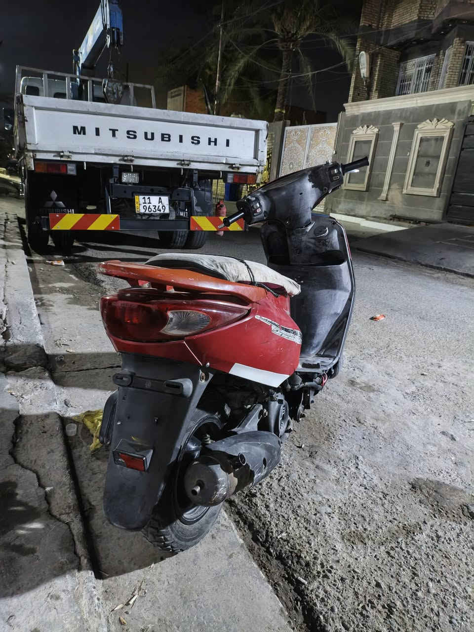 للبيع بريز 140 دراجه شغاله وتمشي شلعه تشك الكاع دراجة مجفته تجفيت درجه اولى سلف شغال ربع نكره بيهه نقوصات باتري وستان وكشن السعر 275 وبيها مجال للشرايه مكاني بغداد الكماليه رقمي ***********
