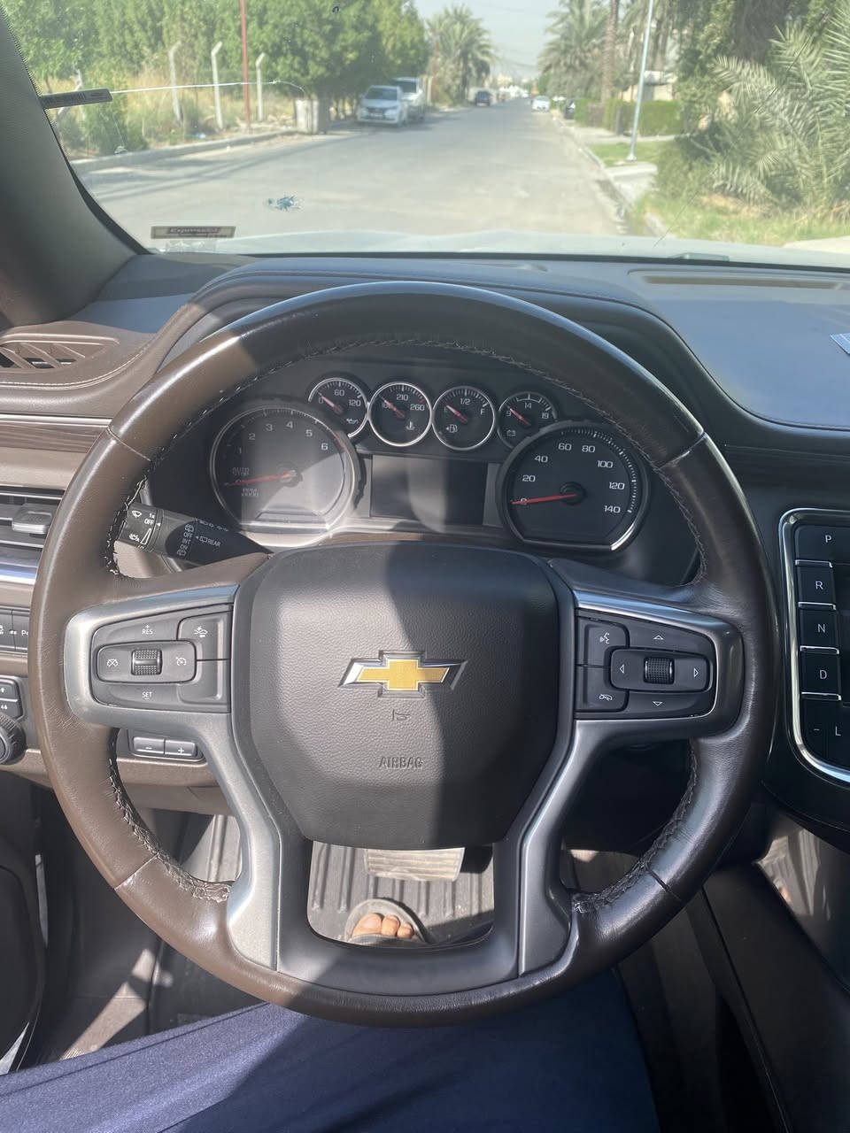 للبيع تاهو ٢١ رصاصي امريكي LT رقم بغداد ومعروف مواصفات lt  صور الحادث مرفقة مع الصور السعر ٣٦٥ ورقة وبيه مجال بغداد الغزالية ***********
