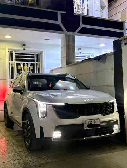 السلام عليكم 
للبيع كيا سورنتو 2025 
المواصفات فول 
بصمة ابواب
بصمة تشغيل 
فتحة سقف بانوراما
كير ماوس 
كراسي كهرباء  
كراسي تدفئة تبريد
اربع كامرات 360درجة
بردات خلفية
 3 قطع تبريد
4سلندر 
محرك 2500
تبريد بيانو منفصل
جنطة كهرباء 
فول تحكمات ستيرن
ماشية 21الف 
وباقي المواصفات العادية
السيارة رقم اربيل تريد تحويل وكالة ماكو مشكلة 
مكفولة كفالة عامة صبغ بارد شخوط كلها كفالة بعدهي على وضع الزيرو 
العنوان/بغداد/العامرية
هـ/***********
