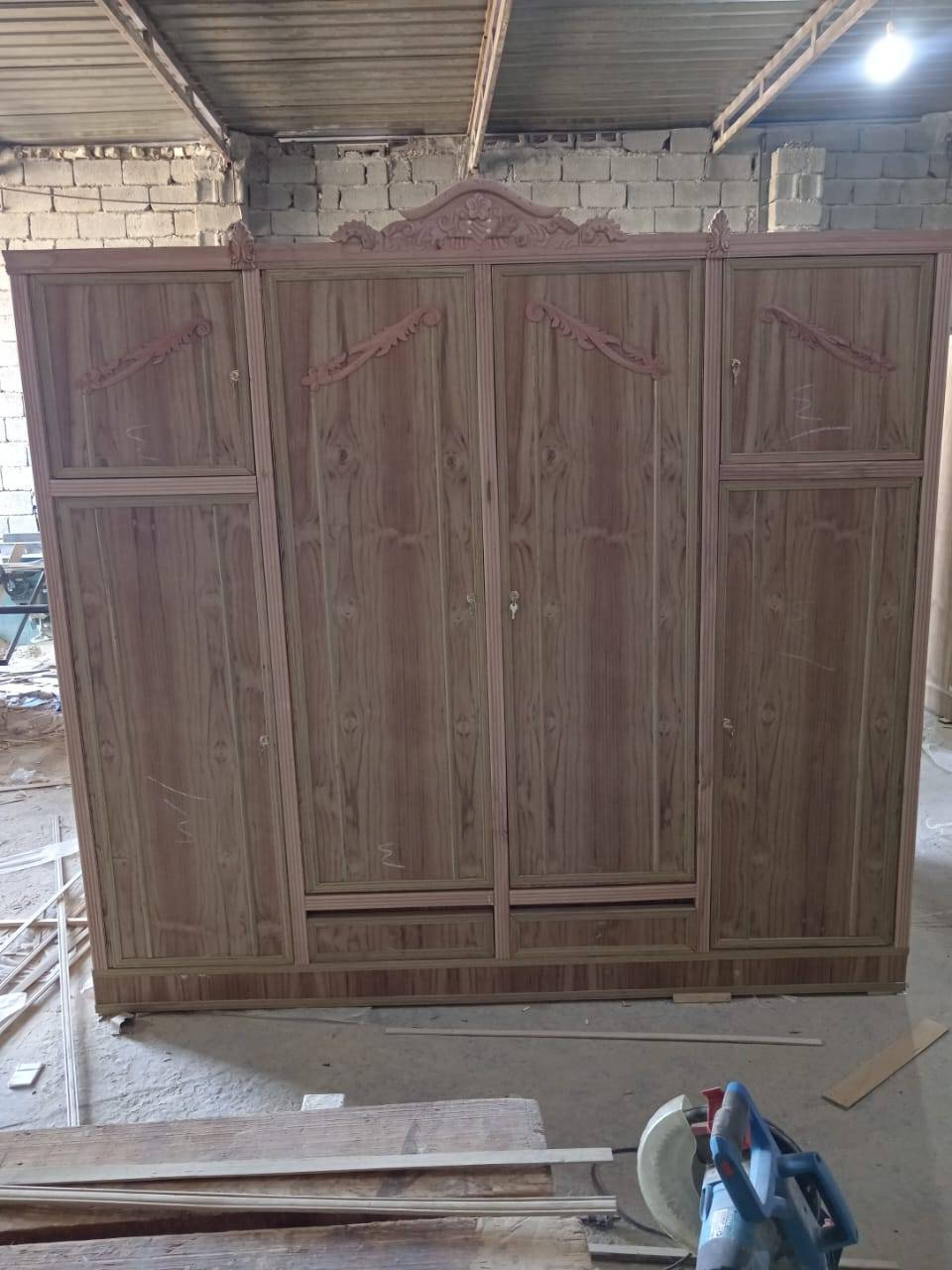 سلام عليكم زبائننا الكرام وفرنا لكم كناتير ابو ٢ ابو ٣ ابو ٤ ابو ٥ وجه صاج ٤ ملم داخل عادي ماليزي فرش بلوك مكبوس ٩ مالم عكال زان باب تغليف ضهر جرجوبه ملاحضه معه ارتفاع أسعار الكرسته اسعارنه ثابته ما تغيرت يوجد لدينا خدمة توصيل جمله فقط لتواصل اتصل على الرقم *********** او مراسله الصفحه العنوان ديالى بعقوبه الصناعه الثالثه
