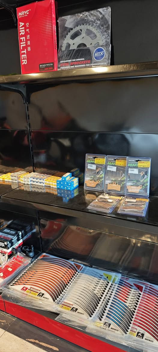 يعلن مركز سبارنر لصيانة الدراجات عن توفر دهون وقطع غيار دراجات بنلي وKTM وجميع الدراجات البطح
فلاتر KN اصلية جكسر كاوسكي بي ام هوندا
بلكات NGK اصلية
دهون موتل 10w50,10w40 وجميع مواد العناية بالزنجيل
بطاريات BS 
العنوان: العامرية شارع الترعة مجاوز الحسام للزيوت
متواجدين من الساعة الثامنة مساء للثالثة فجرا


**إذا كنت صاحب هذا الإعلان وتريد حذفه لأي سبب، رجاءا أرسل رسالة إلى الدعم الفني**