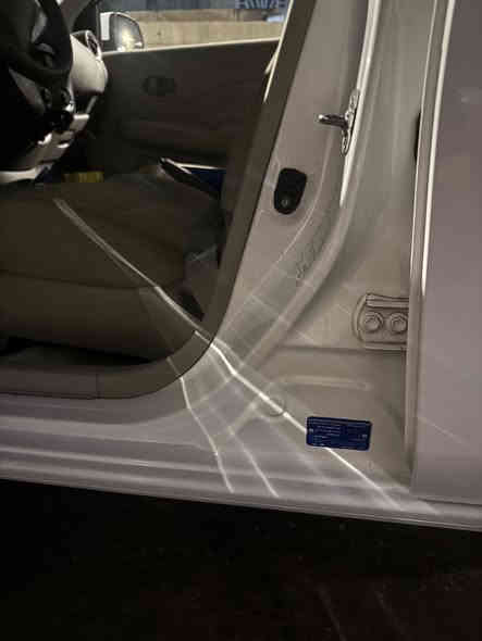 السلام عليكم نيسان سني هندي مديل 2024 بليتة زركة مكفولة كفالة عامة سيارة نضيفة كلش مابيها سي غير رصعة فقط ب الباب ماشية 50 الف كيلو *********** السعر 129 وبيها مجال قليل كلش
