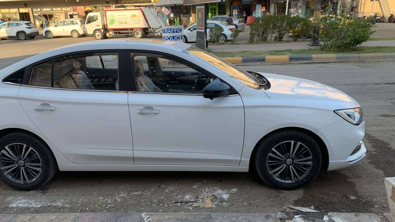 سيارة MG5
موديل 2024
مكفولة من كلشي 
فول مواصفات 
للبيع 
الرقم ***********
