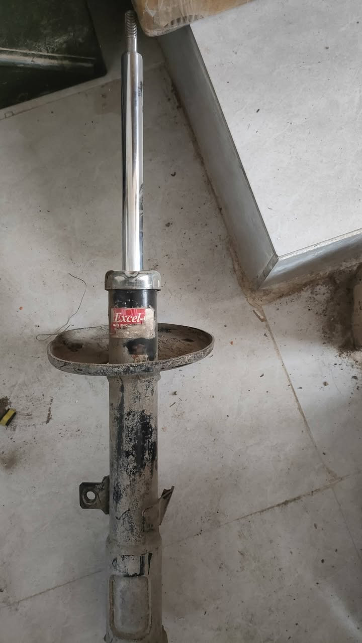 اغراض للبيع مال كامري خليجي ٢٠٠٨ بيهن عطل واكو جديد صالح كلهن ب٣٥ مكاني كربلاء وهذا رقمي ***********
