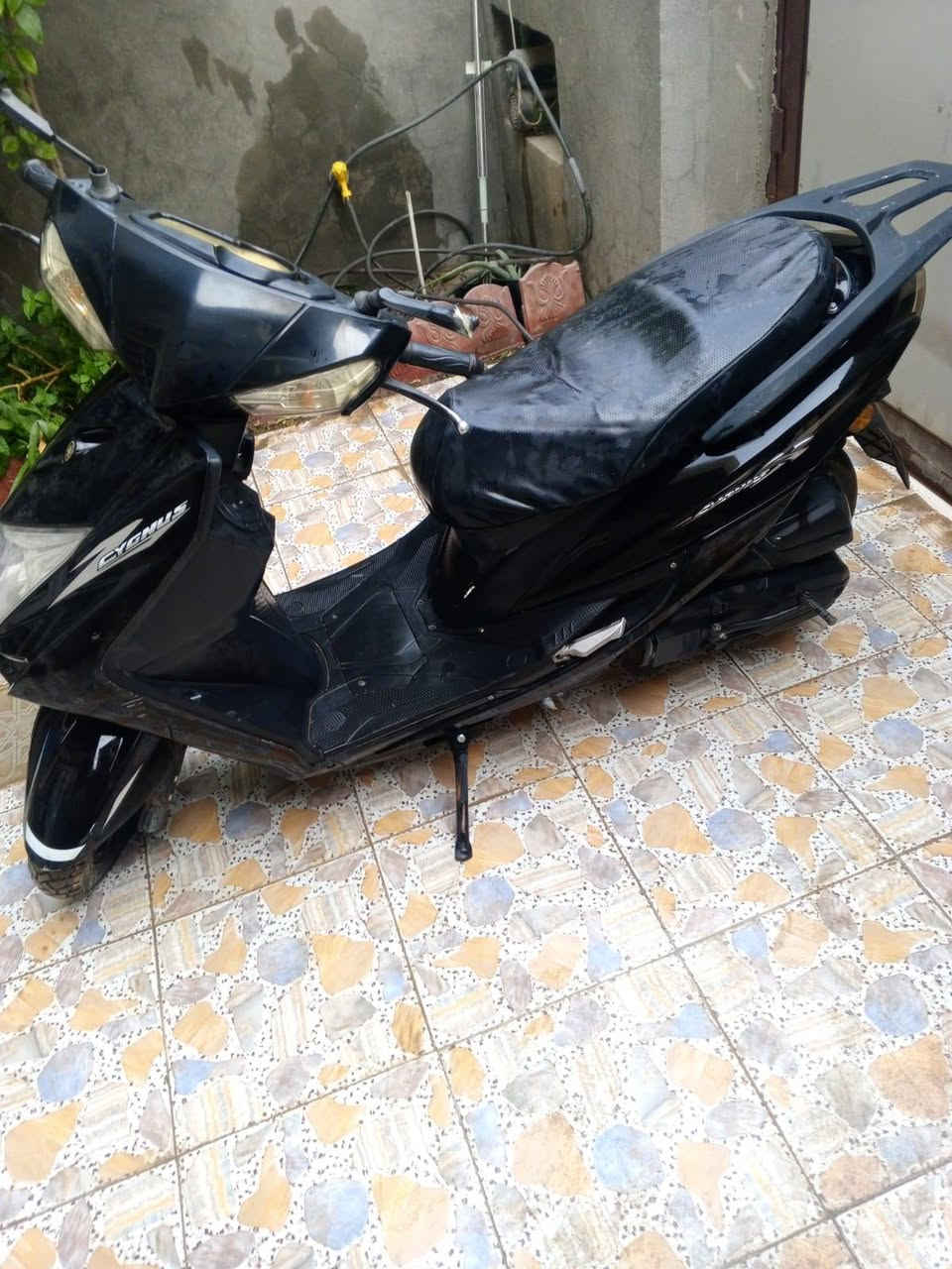 سكنس صيني للبيع نضيفه جدآ للمعلومات الاتصال***********
