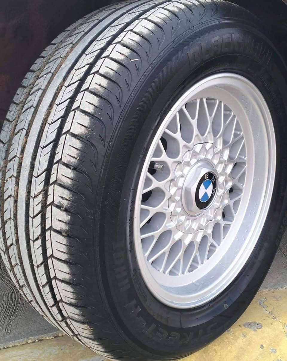 بی ئیم 525 تۆماتیک مۆدیلی 1992
ئاڕم پلاستیکی سلیمانی
دووجام کارەبا abs
شاشە ئایپادو کامیرە
رەنگی ماڕۆنی
سەیارەکە حیزامە بۆ جوانی
چوار تایەو ویلی لۆکی لەسەرە
لایت ئەلقەو زینۆن
تەبرید ساردو گەرم

سـعـر : لە کۆمێنت داوابکە ڕاستەوخۆ بۆت دێت 📥 

گێر و مەکیەنەی بەشەرت 
هیچ کێشەیەکی تێدا نییە 

ژمارەی خاوەنەکەی 
***********
***********
ڤایبەر & واتسئاپ
