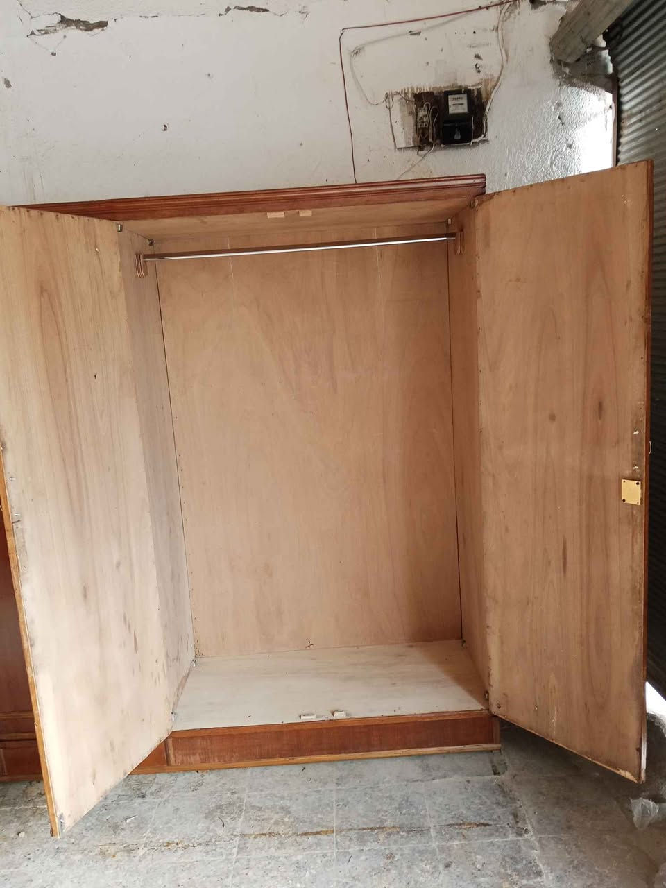 قنصور 5 ابواب السعر 150 للأتصال *********** أو *********** موصل, نينوى
