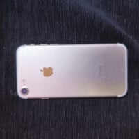 ايفون سفن ما بس شاشه مبدل  تليفون يخبل والله ما بي اي نقص شحن ميصرف را...