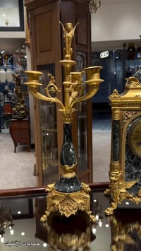 🕰️ حين يُصاغ الزمن بالذهب والرخام: تحفة Theodore B. Starr ليست مجرد سا...