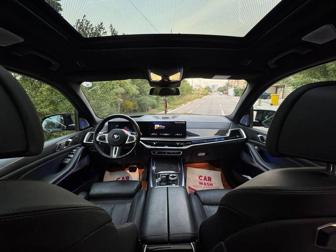 بيع مستعجل أرخص سعر بالعراق

 للبيع BMW X7 M60i 2024
بي ام

ألماني يجمع الفخامة بالرياضة 
محرك V8 توين تيربو بقوة 523 حصان يخلي التسارع من 0 لـ100 خلال 4,2 ثواني، وصوتها 
ثبات، هيبة، وقوة تخليك تحس إنك سايق سيارة رياضية

وارد ألماني – كلين تايتل
الممشى: 64 ألف كم
المواصفات:
‏• xDrive دفع رباعي
• سقف بانورامي
• كاميرا 360°
• شاشة كبيرة + لوحة قيادة رقمية
• عرض المعلومات على الزجاج الأمامي HUD
• تشغيل عن بُعد
• بصمتين + كارت + بصمة هاتف
• نظام دخول ذكي + تشغيل بصمة
• تحكم كهربائي بالمقاعد
• مقاعد تدليك
• تبريد وتدفئة للمقاعد
• تدفئة مقود القيادة
• مقاعد صف ثالث
• مرايا جانبية تدفئة
• تحكم أوتوماتيكي بالمكيف
• نظام تعليق هوائي
• وضعيات قيادة
• ركن السيارة بالتحكم عن بُعد
• نظام مساعد الازدحام المروري
• مراقبة النقطة العمياء
• نظام التحذير من حركة المرور الخلفية
• حساسات أمامية وخلفية + رادار
• نظام فرملة الطوارئ
‏• ABS + 8 وسائد هوائية
• إغلاق الأبواب الناعم
• إضاءة محيطية وترحيبية
• ليزر لايت + LED تكيفية
• نظام هارمن كاردون الصوتي
• شاحن لاسلكي
‏• Apple CarPlay
• زجاج عازل للصوت
• ستائر خلفية

السيارة فل أوبشن

سيارة فخمة جداً بحضور قوي على الطريق
نظيفة جداً وجاهزة للفحص في أي مكان
دخول جديد للعراق 
سنويه و هزه جديد تحويل ثاني يوم
رقم صاحب سيارة ***********
