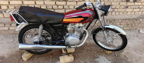 كلك كلك 
للبيع دراجه نامه شاصي ومكينه 20    5نمر دراجه مكينه مفتوحه ولفات دراجه كامله شغل وروح دراجه ب450 وبيه مجال
***********بيه وتس اب
