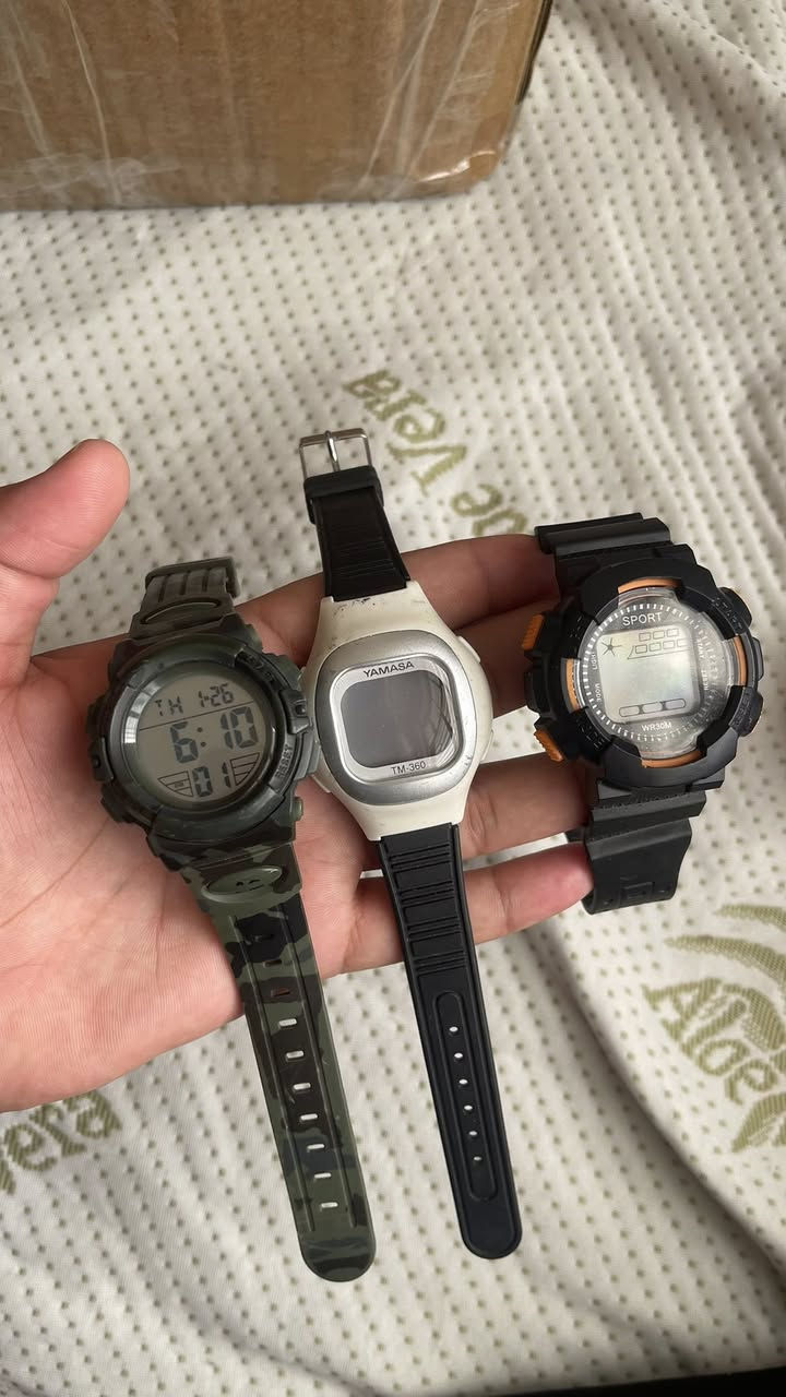 ساعات باله للبيع سعر القطعه 10 توصيل كافه المحافظات موجود


**إذا كنت صاحب هذا الإعلان وتريد حذفه لأي سبب، رجاءا أرسل رسالة إلى الدعم الفني**