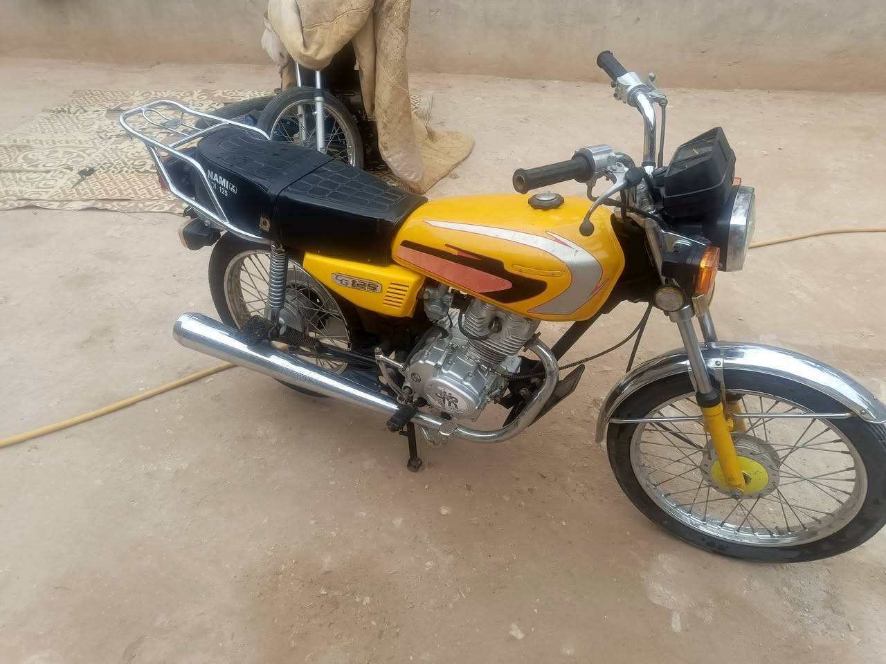 نامة كاملة كلك مكفوله من سرقه موديل 21 محرك مامفتوح برغي منه كهربائية كامله بس شد باتري شلعه تشك الكاع مكاني نجف كوفة السعر 400 وبيه مجال بسيط للشراي


**إذا كنت صاحب هذا الإعلان وتريد حذفه لأي سبب، رجاءا أرسل رسالة إلى الدعم الفني**