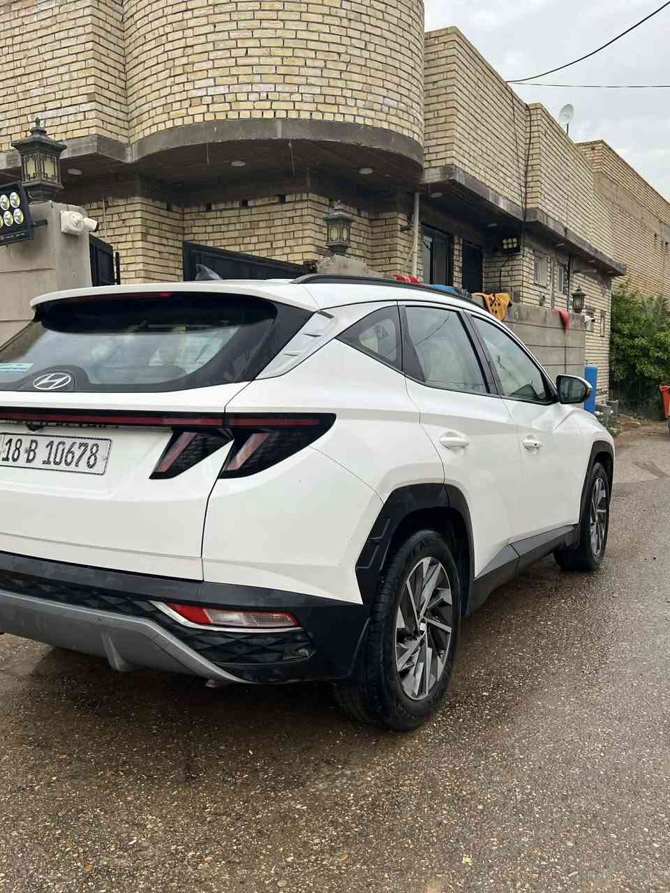 السلام عليكم
للبيع توسان 2023 وارد خليجي

اللون: أبيض

رقم بابل الدولي

المواصفات

• كراسي كهربائية

• حساسات أمامية وخلفية

• بصمة (عدد 2)

• ويل كروم

• دخول ذكي

• هاند بريك بصمة

• ثلاث أنظمة قيادة (Eco / Sport / Normal)

• شاشة آيباد

• شاحن وايرلس مع منافذ USB أمامية

• قطعتين تبريد

• تحكمات ستيرن من الجهتين

• برادات خلفية

• الجام أوتو

• مثبت سرعة

• مرايا شفط

• لايتات أمامية LED فول

• زينون أمامي وخلفي

السياره بدون اي نقص  

السعر 220 وبيه مجال بسيط . 

الرقم ***********
