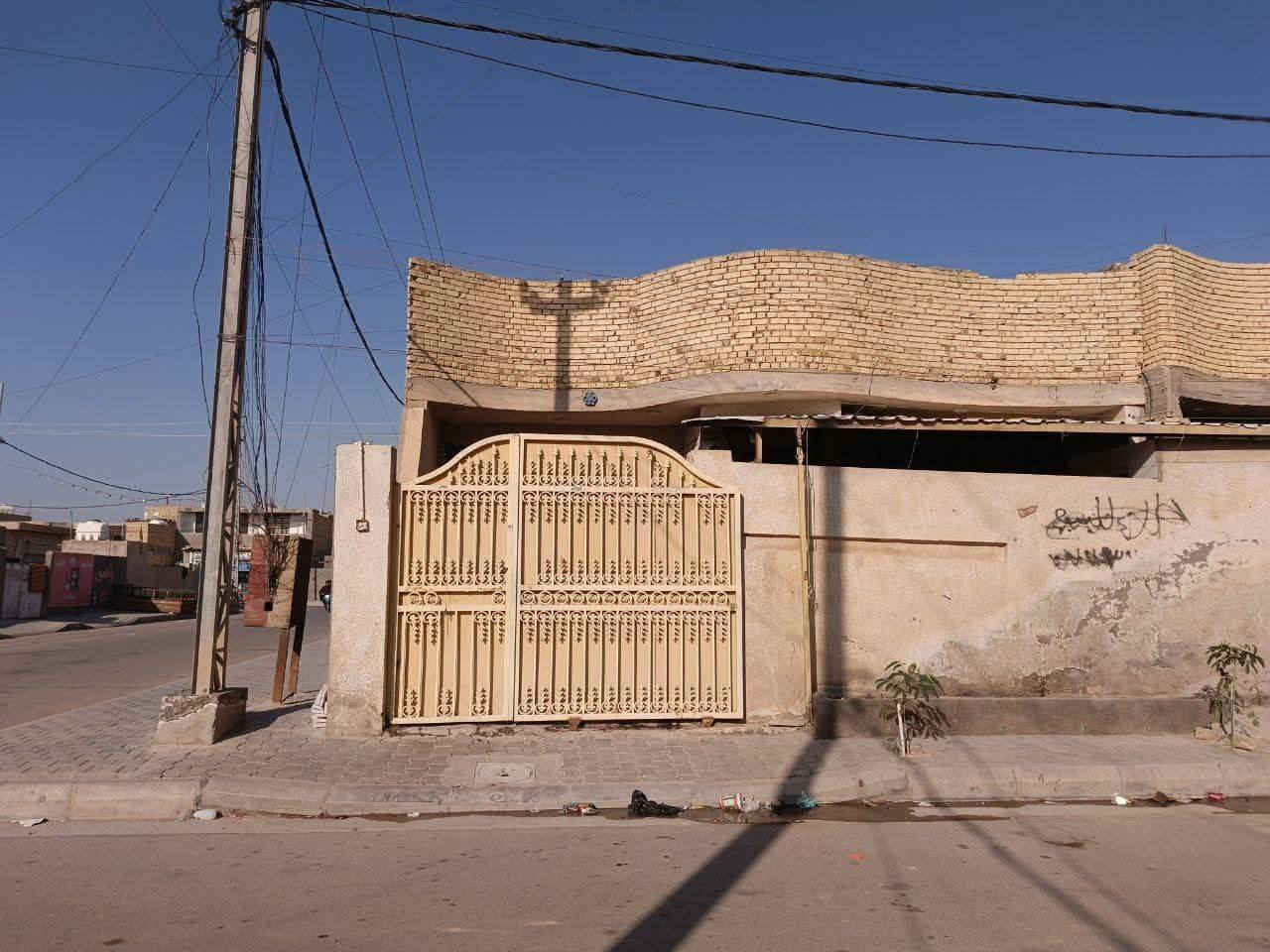 دار للبيع السفحه الاولى
مساحه ٢٠٠متر
للاستفسار الاتصال
***********
