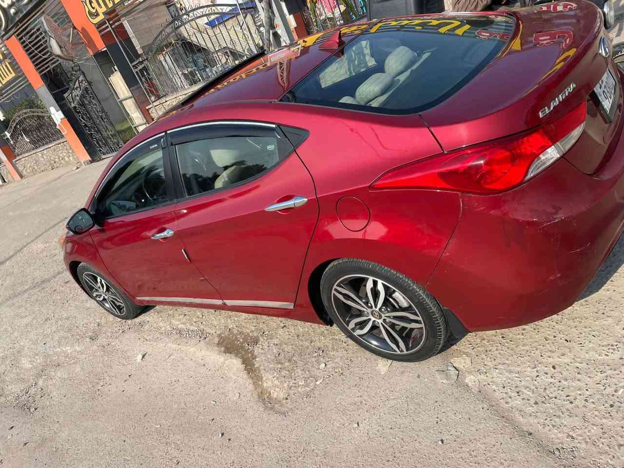 اسلام عليكم الانترة موديل 2011 شكل 12 سياره فول فتحه بصمه ابواب بصمه تحكمات الفول معروف شنو مواصفاته السياره حادثها باب السايق والباب خلف السايق شطح ليبل واحد بيها 5 قطع صبغ ابيع احزام والمحرك بي صوت راجز باقي السياره سليمه تبريد صدر بحاله جيده السعر100وبها مجال شي قليل مكاني الدورة هوررجب قرب معمل الكاشي
***********
