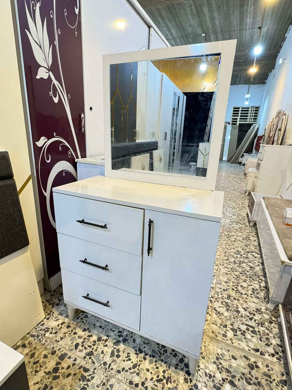 غرفه نوم تركيه 5 قطع  نضيفه كلش سعرهه 400


**إذا كنت صاحب هذا الإعلان وتريد حذفه لأي سبب، رجاءا أرسل رسالة إلى الدعم الفني**