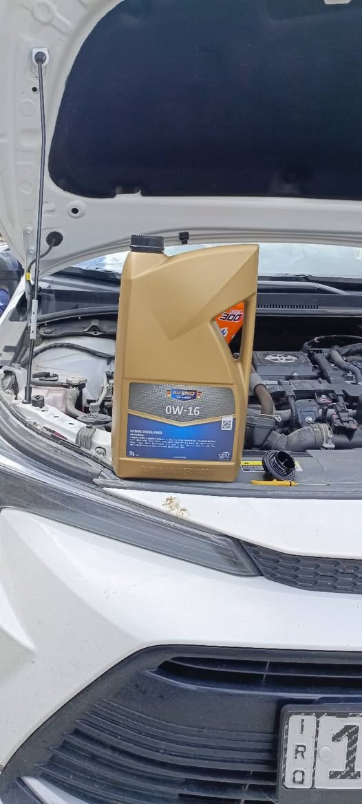🔥 خدمات جبل للزيوت والفلاتر 🔥
كل عام وانتم بالف خير ❤️ 
عيد فطر سعيد 😍
تويوتا كورلا هايبرد صيني الشكل الأمريكي
الزبون جان ايعاني من خشونة بمحرك البنزين بسبب الزيت داير هواي ماركات ونفس الخشونة اني نصحته بزيت AVENO  الالماني واكيد فلتر زيت اصلي السيارة اختلفت جذريا بعد التشغيل الزبون هو شاف الفرق بالنعومة السيارة تاخذ 4.2 لتر مع الفلتر حسب الكتلوك 
AVENO 0w-16 HYBRID 
تخليقي بالكامل 
صنع في المانيا 🇩🇪 
موصى به من شركة تويوتا شهادة اعتماد حسب الكود 
الاسكان قرب المنصور مدخل شارع كلية العلوم الاقتصادية 
توصيل متوفر بغداد و محافظات 5 الف 
***********
***********
#خدمات_جبل_للزيوت_والفلاتر
