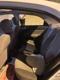 يوجد سياره للبيع كيا بيجاس وماشيه 12الف رقم بغداد والسعر 105 وبيها مجا...