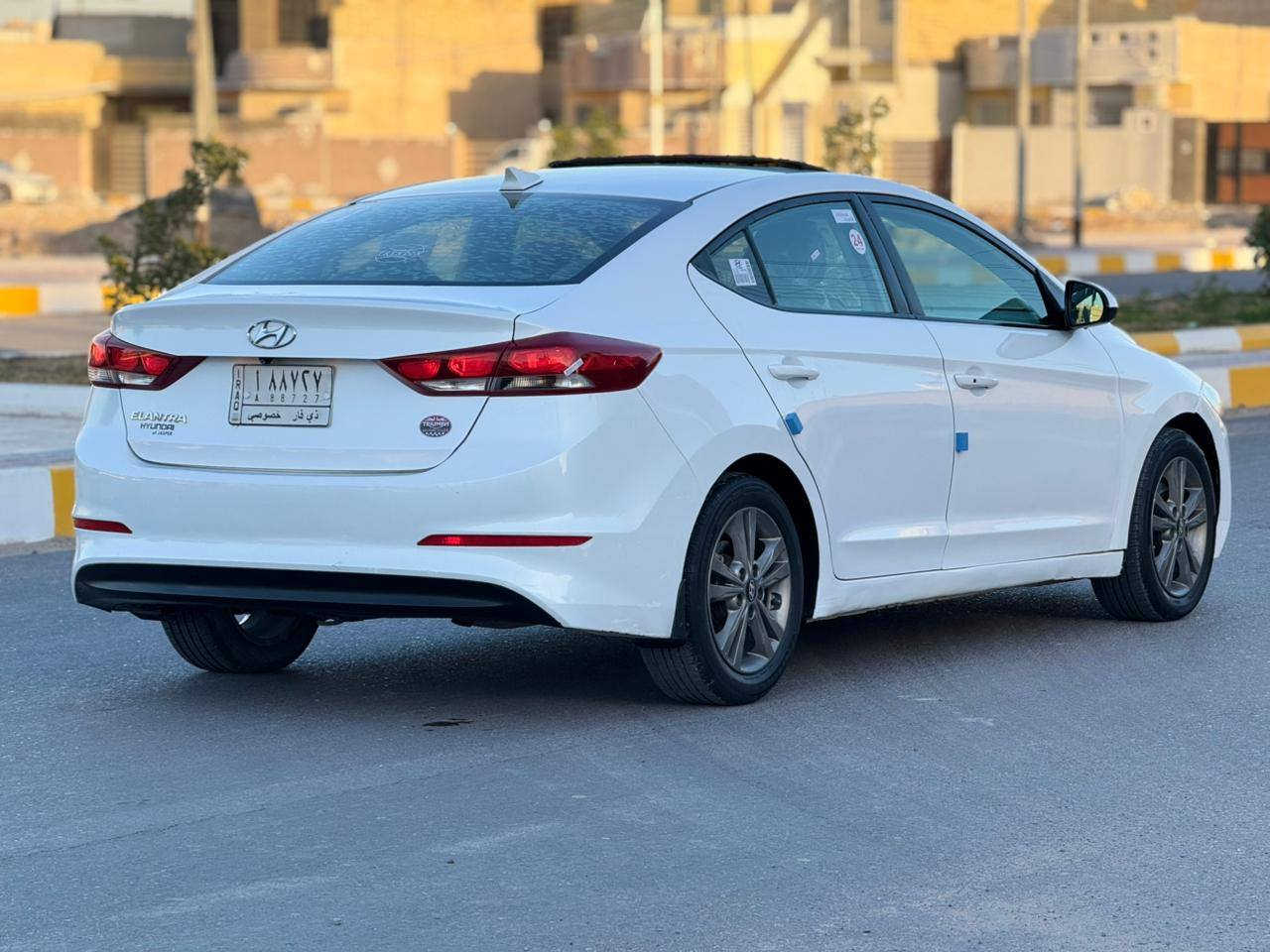 سلام عليكم
النترا موديل ١٨حره مشروع وطني امريكي تبديل جاملغ وصبغ بنيد
فول مواصفات بصمه  أ شاشه فتحه كامره دواره
مكينه ٢٠٠٠ دوش مامفتوحه
سياره جديدة وجاهزه لاخير السعر 
١٢٧ وبيه مجال للاستفسار الاتصال على ***********
