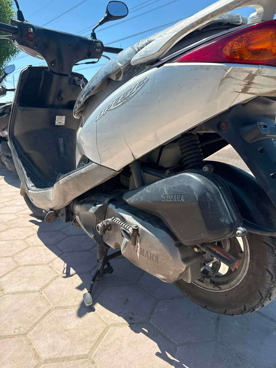سلام عليكم دراجه بريز للبيع مكفوله لا نضوح لا تبخير ولا تنقيص كفرات مختمه دراجه خير من الله مكان الغزاليه 750 وبيها  مجال [جماعه ال500 لحد يطب دراجات خير من الله وكلمن وحلاله] واتساب ***********
