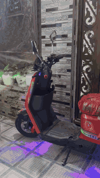 دراجه شحن استعمال شهرين فقط دراجه نضيفه نسبه 85‎%‎ دراجه اربع بطاريات +بصمه+سويج +اربعه كير سعر 550 رقم لهاتف ***********
