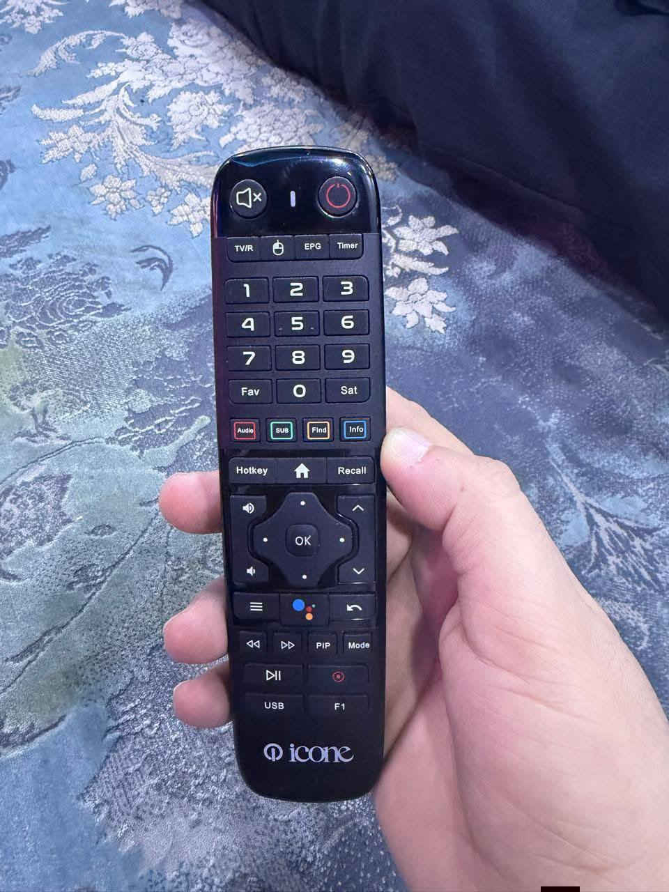 ‏للبیع.. الجهاز الرائع Icone Vida 8K .. فوريفر الى شهر تموز.. GoGo لمدة عام كامل.. Max Tv لمدة عام.. الجهاز نظيف جدا مع كامل ملحقاته.. السعر 145 الف


**إذا كنت صاحب هذا الإعلان وتريد حذفه لأي سبب، رجاءا أرسل رسالة إلى الدعم الفني**