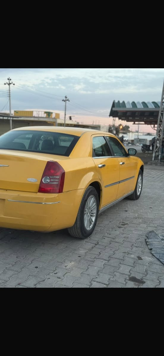 السلام عليكم اوبامه موديل 10السياره جاهزه تخم حداديه جديده تاير مكينه قبل عشره ايام اول صبغا الها خطها كوت بغداد مكان السياره كوت رقم بغداد مصفره هئيه وغرامات *********** مارد خاص تريد اتصل سعر 115 بيها مجال الشراي
