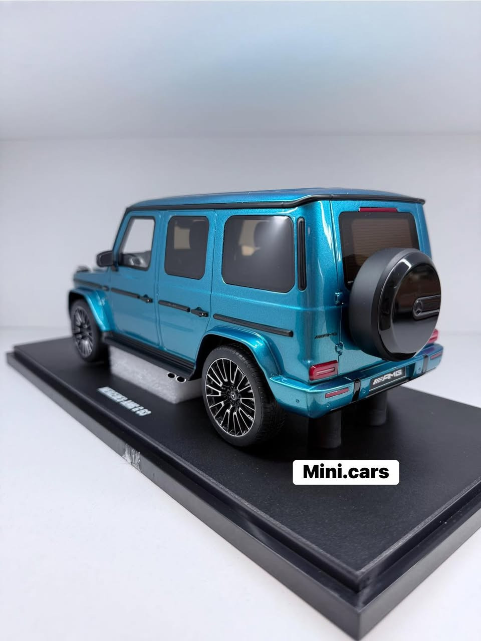 Mercedes-Benz G63 AMG 2024 

Brand : GT SPIRIT
Scale : 1/18
Price : 180,000 Dinar

WhatsApp: +9647504702207

‎التوصيل لجميع مناطق اربيل مجانا

‎گەیاندن بەخۆرایە بۆ ناو شاری هەولێر
