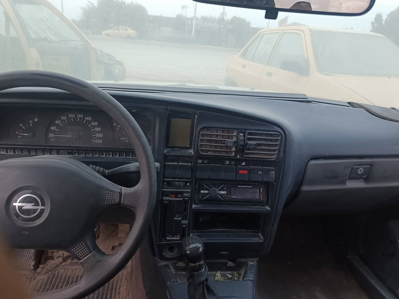 سلام عليكم اوبل لبيع كير ومكينه خير من الله تخم تاير رقم  المانيا  ابيع كوم حديد ***********
