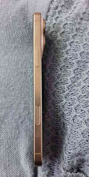 ‏‪السلام عليكم ايفون 16برو ماكس بطاريه 100 بعده داخل الضمان عدد دورات الشحن 80 وكاله ABM  
السعر 1400وبي مجال بسيط
