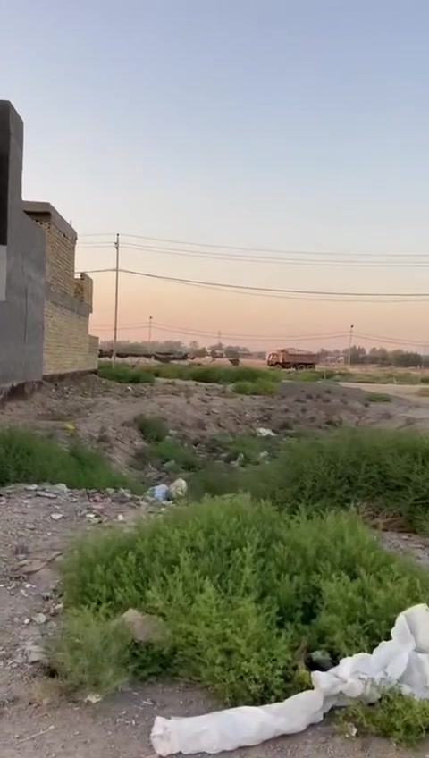 السلام عليكم
قطع ارض للبيع داخل مجمع سكني

موقع جيد جدا =

طابو زراعي سند 25

المساحات المتوفره 1

100+ 270+200

(تحويل مباشر )

خدمات - ماء - كهرباء - شوارع 10 م تبليط - اناره ليليه

الموقع ؟

قرب البوابه الجنوبيه - مجمع البوابه السكني - مقابل

المعيميره الرقم 

***********
