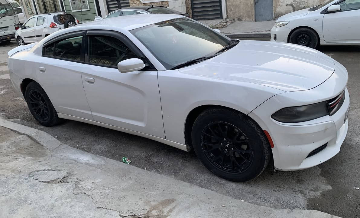 السلام عليكم
سياره جارجر للبيع 
موديل 2016
فول مواصفات ماعده الفتحه
رقم بغداد 
اي ستفسار ع الرقم ***********
