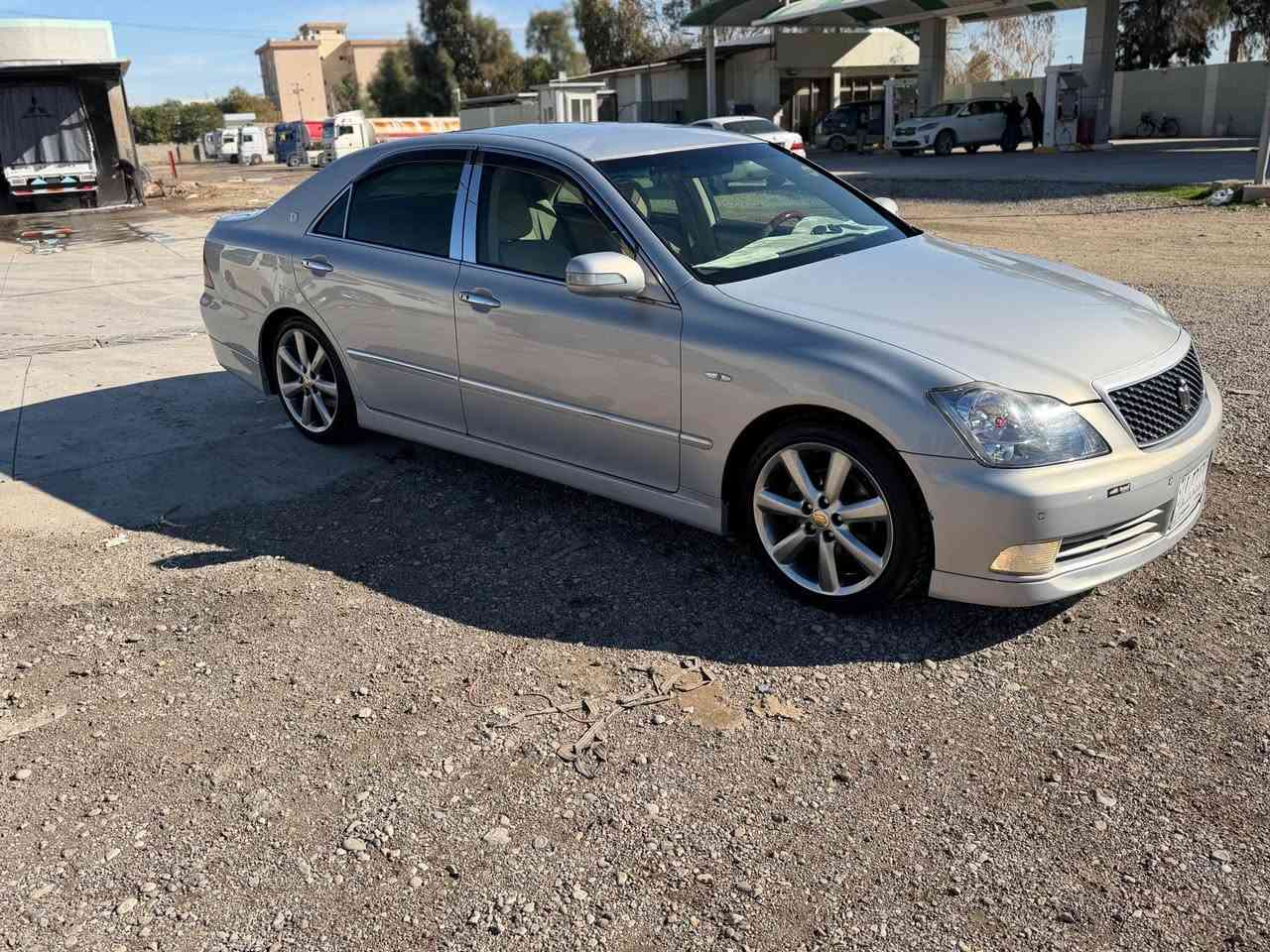 شاهينة ســـاغ 2005
رةنگي بحري 182
3بارجةي اورباية سةقف و جاملغ بيشو دةركاي سكن
مواصفات سةلاجة 3دوگمة
4كوشن كارةبا بيشو دواو حاسة
3بةردة
سيارةكي زور جوانة
بو فروشتن كورينةوةش
كودي بوكراوة
*********** كالار, السليمانية
