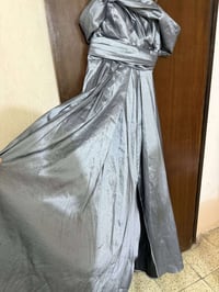 فستان سلفر • مقاس 42 • ملبوس مرة وحدة