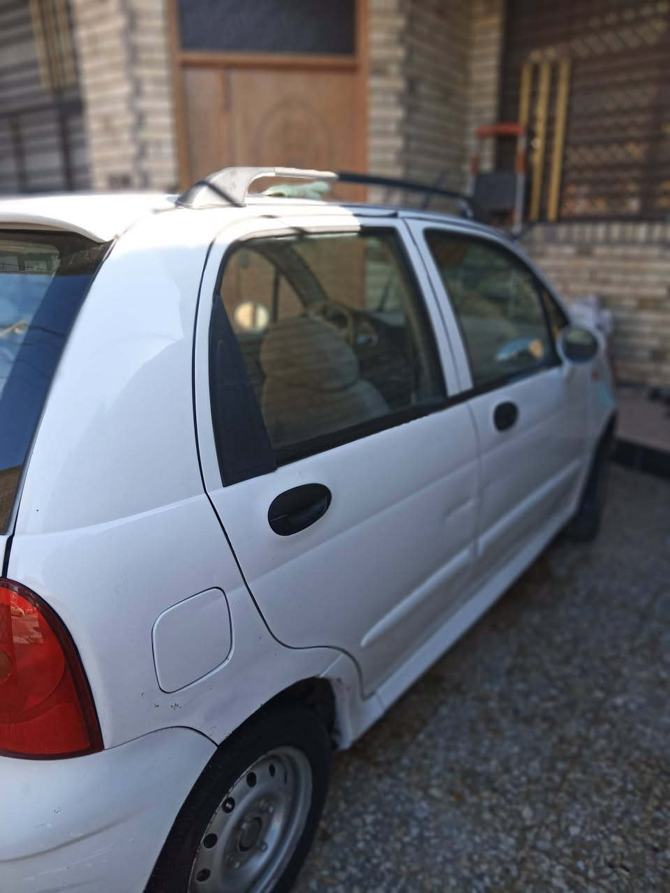 السلام عليكم QQللبيع موديل 2012 سنويه بسمي ماشيه 87 الف كيلو تبريد شغال كير اوتو جام كهرباء مري كهرباء رقم جديد هزه جديده بدون ضرر كير مكينه صدر تايرات كله جديد مكاني العامريه او ابو غريب السعر 33 وبيها مجال قليل 
***********
