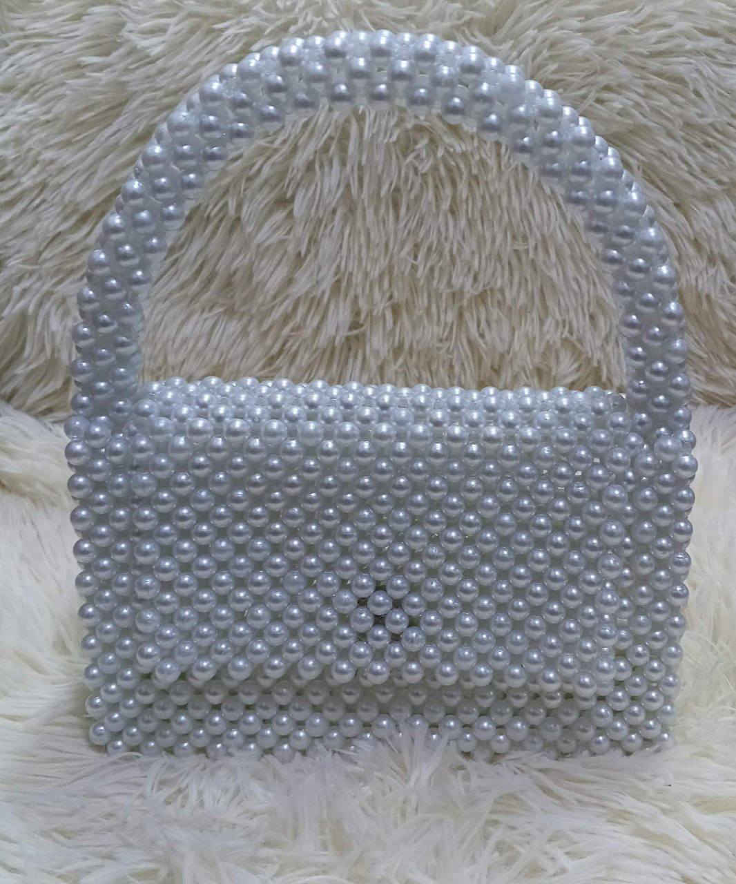 جنط خرز لولو 
حسب الطلب #اعمال يدويه #هاند ميت 
#انسب الاسعار🥹#شغلي#اعمالي
💙لحجز  والا استفسار يرجى مراسله البيج #لمسه لولو#اكسبلور#مشاهير العراق#تصويري📷#الشعب الصيني ما له حل😂😂#لايك ومتابعه 
توصيل داخل الموصل ٣ 
توصيل  خارج الموصل ٥


**إذا كنت صاحب هذا الإعلان وتريد حذفه لأي سبب، رجاءا أرسل رسالة إلى الدعم الفني**