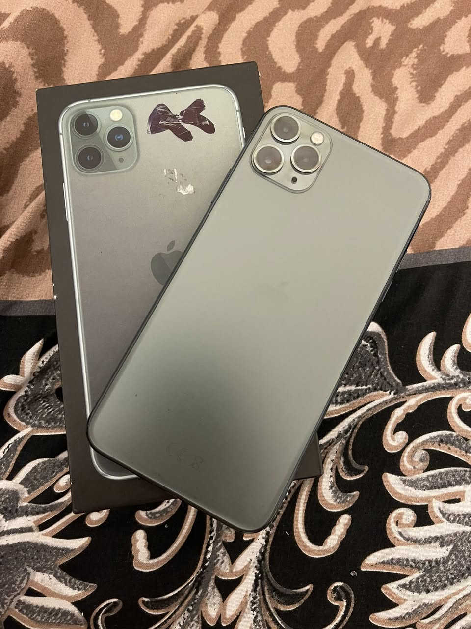 سلام عليكم للبيع آيفون ١١ برو ماكس مكفول مكفول الجهاز جديدد ذاكره 256 بطاريه ٩٢ الجهاز جديد للبيع أو مراوس ويا ١٣ أو ١٤ سعره ٤٠٠ بي مجال


**إذا كنت صاحب هذا الإعلان وتريد حذفه لأي سبب، رجاءا أرسل رسالة إلى الدعم الفني**