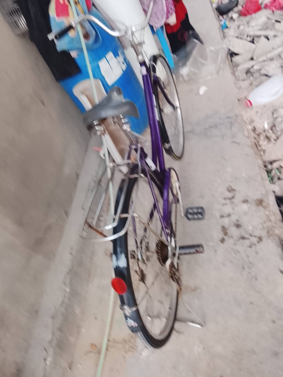 سلام عليكم باسكل للبيع نضيف كلشي مابي اي نقص مابي بريكات كامله تايرات وجوابه جدد استفسار *********** سعر 85 وبي مجال مكان ابو دشير
