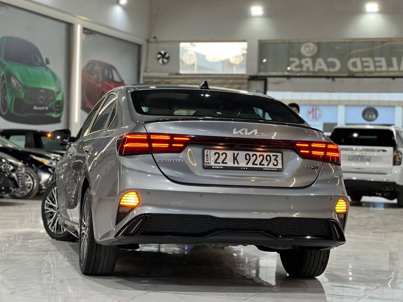 سلام عليكم
كيا سيراتو 2022 GT Line
محرك 1600 دوش بدون توربو 
سعر 128 مجال قليل 
بيها بونيد و جاملغ و نص باب شي بسيط دواخل وتعديل بارد
سيارة رقم اربيل باسمي تحويل بشرط 
ماشية 93000  الف كيلومتر 
مواصفات :
1-فتحة
2-كشن جلد 
3-كشن كهربائي 
4-مراية شفط 
5-شاشة وكامرا 
6-ويل كروم 
7- بصمة ابواب وتشغيل 
8-لايت LED
9-شحن لاسلكي 
10-وضعيات قيادة 
بعد هواي مواصفات
بيع نقد فقط بدون مراوس 
عنوان اربيل 
***********
