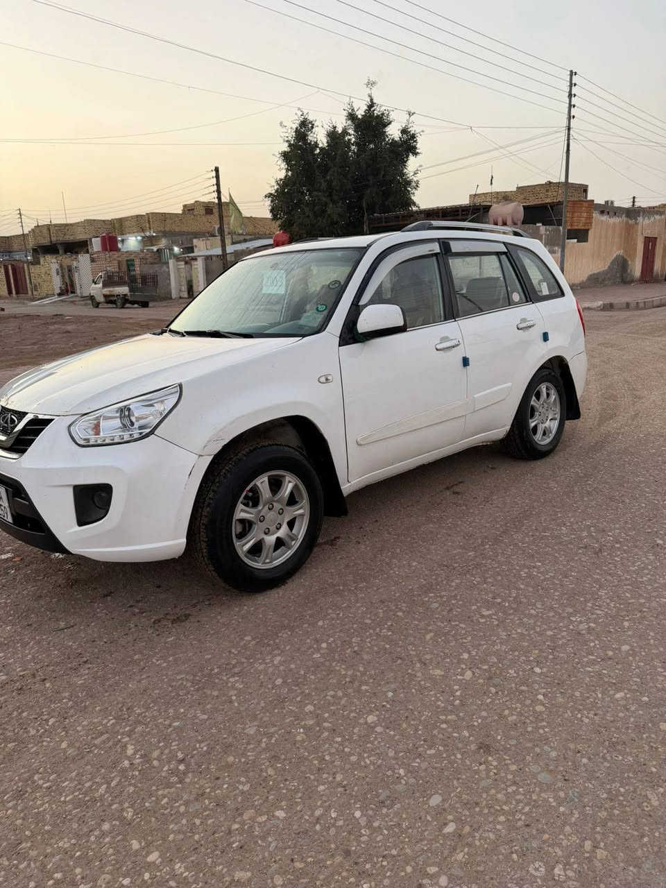 شيري تيكوو👌 موديل 13/. سياره مكفولة من الضربه وتبديل. كير مكينه كفاله كهربائيات حداديه تخم تاير كله شغاله تبريد شغال سنويه ال 30 رقام جدد نكليزي مشروع وطني. دواخل حلوات. 
السعر 👈.  43   .  وبيها مجال قليل العنوان العمارة 🦅 مكلف بنشر شراي تصل علا صاحبه 📞.  ‏‪‏‪***********‬‏
