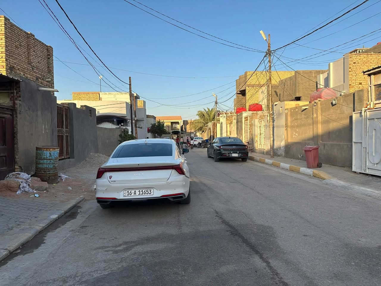 🛑.     دار سكني  للبيع 
المنطقة :  الديوانية / حي الحضاره قرب مدرسه العبير

المساحه : 225
                                     
التفاصيل :  طابــقـين  
 3غرف نوم وصالتين ومدخل واستقبال ومطبخ ومنور عل طول البيت وصحيات داخلية وخارجية وكراج سيارة 

للاستفسار 
     مراجعة مكتب رسول الوزني للعقار  
الديوانية . حي الصدر الاول.شارع اسواق طيبة
 للمعلومات ولمزيد من التفاصيل ⬇️
       مراسلة الصفحة  
      او الاتصال 
***********
***********
