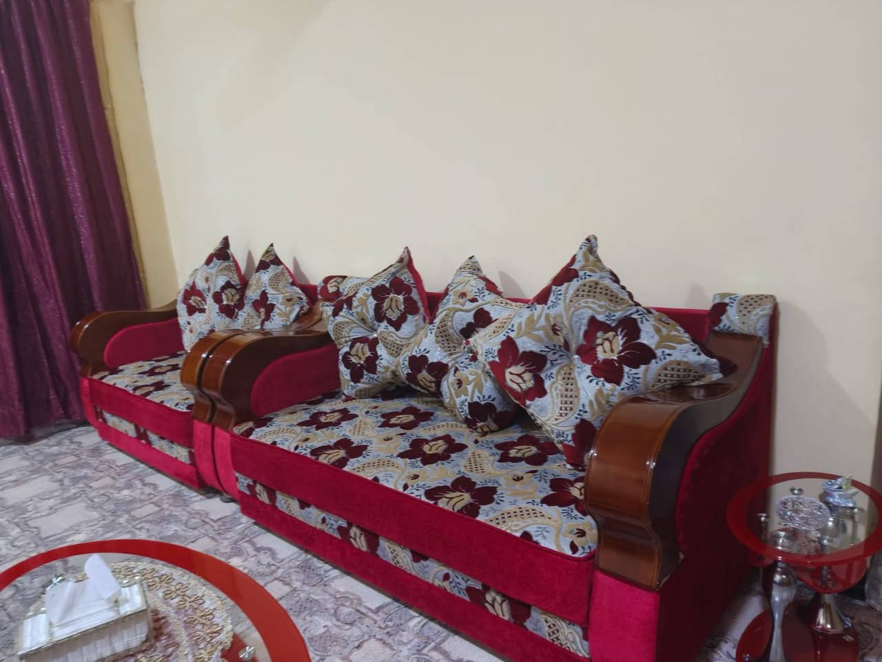 قنفات للبيع استعمال نظيف  نظافه. /.95 اثنين كبار وحده  وسط  واثنين  زغار (٦٠٠)    مع الطبلات وبيهن مجال الاستفسار الاتصال على الرقم /***********
