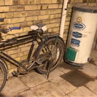 سخان للبيع سعره ٦٠ بايسكل للبيع ٤٠  07716211529