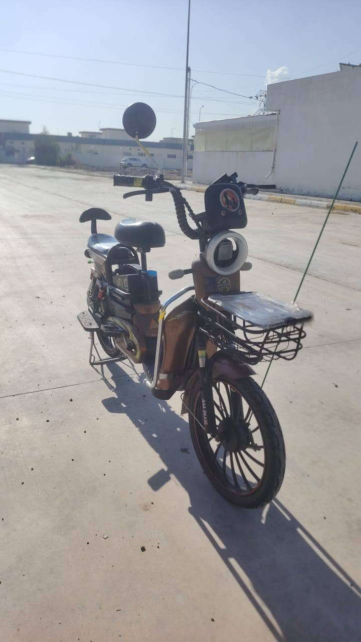 السلام عليكم بيسكل🚲 شحن للبيع موديل2025 سرعه 99💯4نمر تيرات جديد  ليت زينون كامل مكمال💯 بك ليت شقال شحنه جديد5بطريات جديد بيسكال🚲 فوللل نضافه دبالاشاره السعر، 300او بي مجال للشراي قليل  خابر او اودللل ***********مكاني كركوك دوميز
