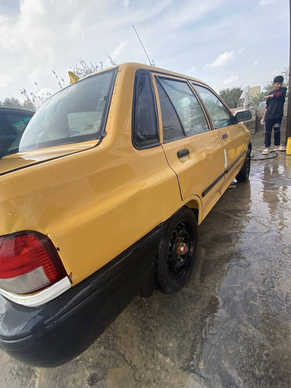 السلام عليكم سايبا 2014 سنويا لـ 2030 جاملغ واحد مبدل رقم انكليزي هيئة وغرامات عليه لاتنقيص لاتبخير محرك خير من الله تايرات جدد داخل جديد السعر 23$ وبيها مجال للاتصال *********** مكاني حله حي البكرلي
