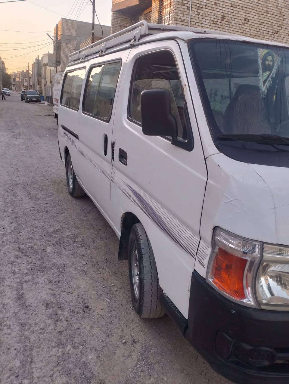 نيسان يورفان للبيع
موديل 2008
مكينه كير أكسل مكفولات خير من الله
رقم بغداد جديد
السياره بأسمي  مصفره من كلشي وهزة جديده
***********
موجود واتساب
