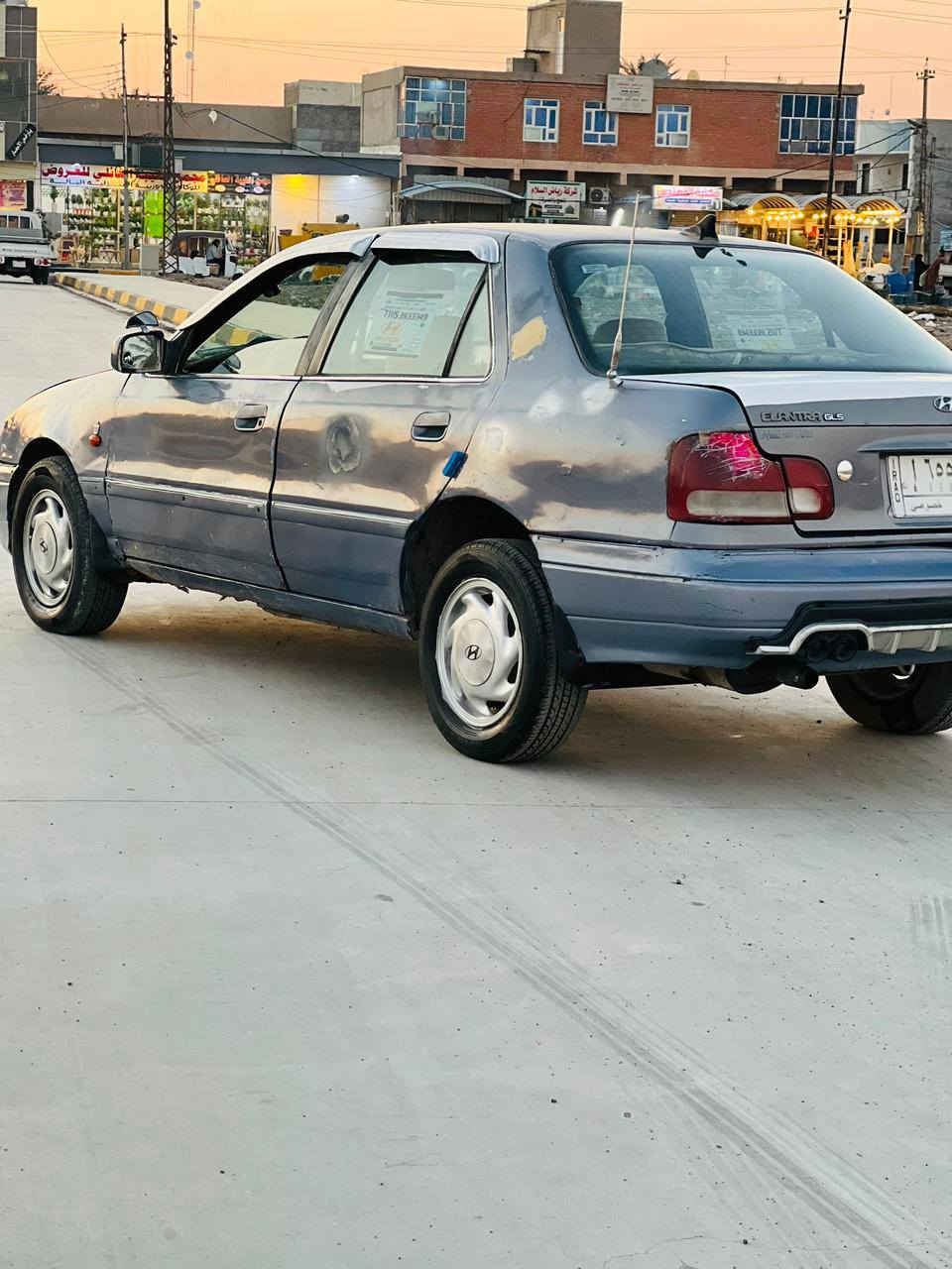 سلام عليكم سياره للبيع النتره دمعه موديل 94 سنويه بعده ما صاقطه سيارة حلوة السعر 25 بيها مجال العنوان بعقوبة تحرير ***********
