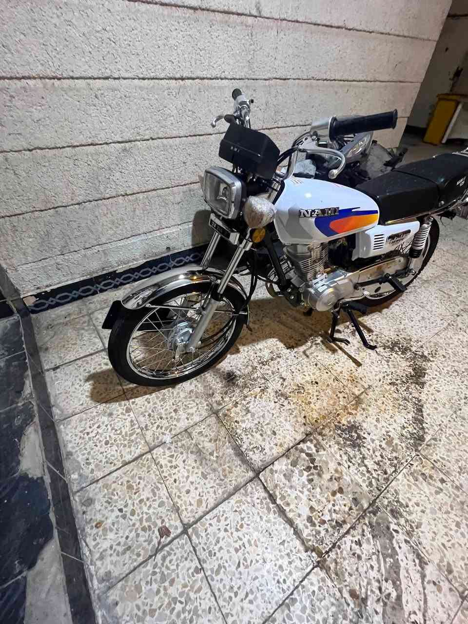 لام عليكم البيع رقم وسنويه تحويل ثاني يوم شاصي موديل ٢٠١٤ تعمير كله نامه شلامجه بلاد كله موديل ٢٦ 
صار شهر من معمرهة سعر ملونين ٣٥٠ وبيهة مجال ما توجد فيس مكاني بصره قفط وتساب ***********
