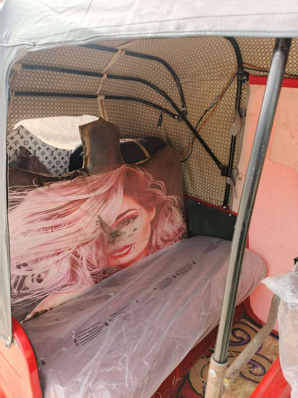 للبيع 2019 تعمير جديد وصبغ جديد محرك نضيف هيكل وجادر جديد دمام جديد سنويه ورقم
5700 وبيهه مجالل
***********
